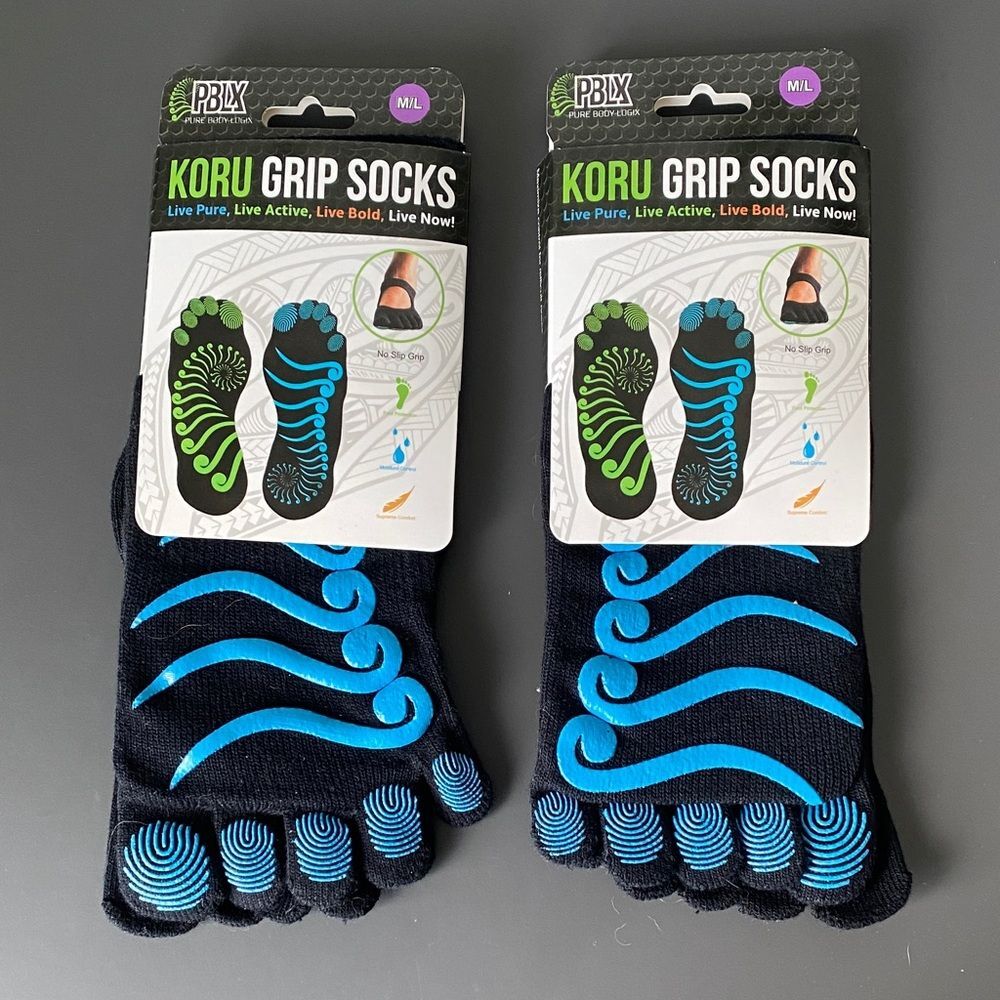 Set of 2 Koru Grip Socks Non-Slip Yoga Socks Unisex M/L